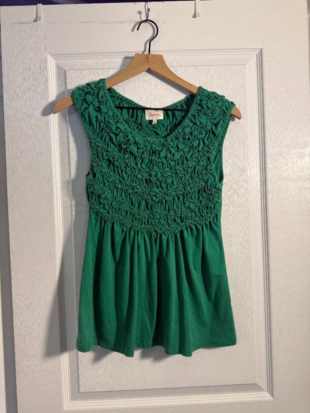 EUC - Deletta - Ruffle Tank Top - Kelly Green - Size Small